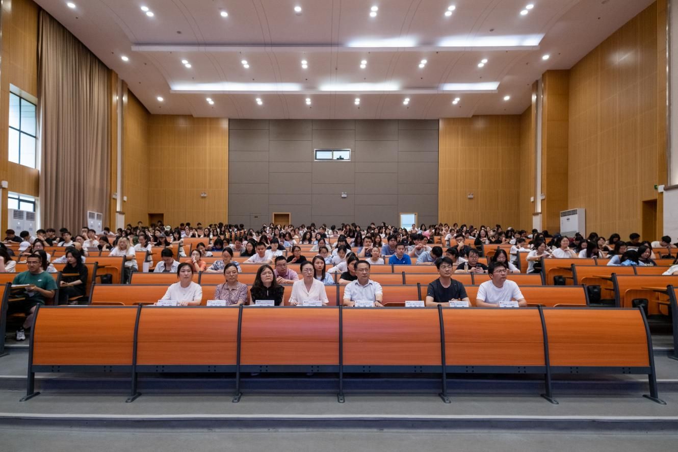 e6e40b44d941eaae5f52cd400350fe4