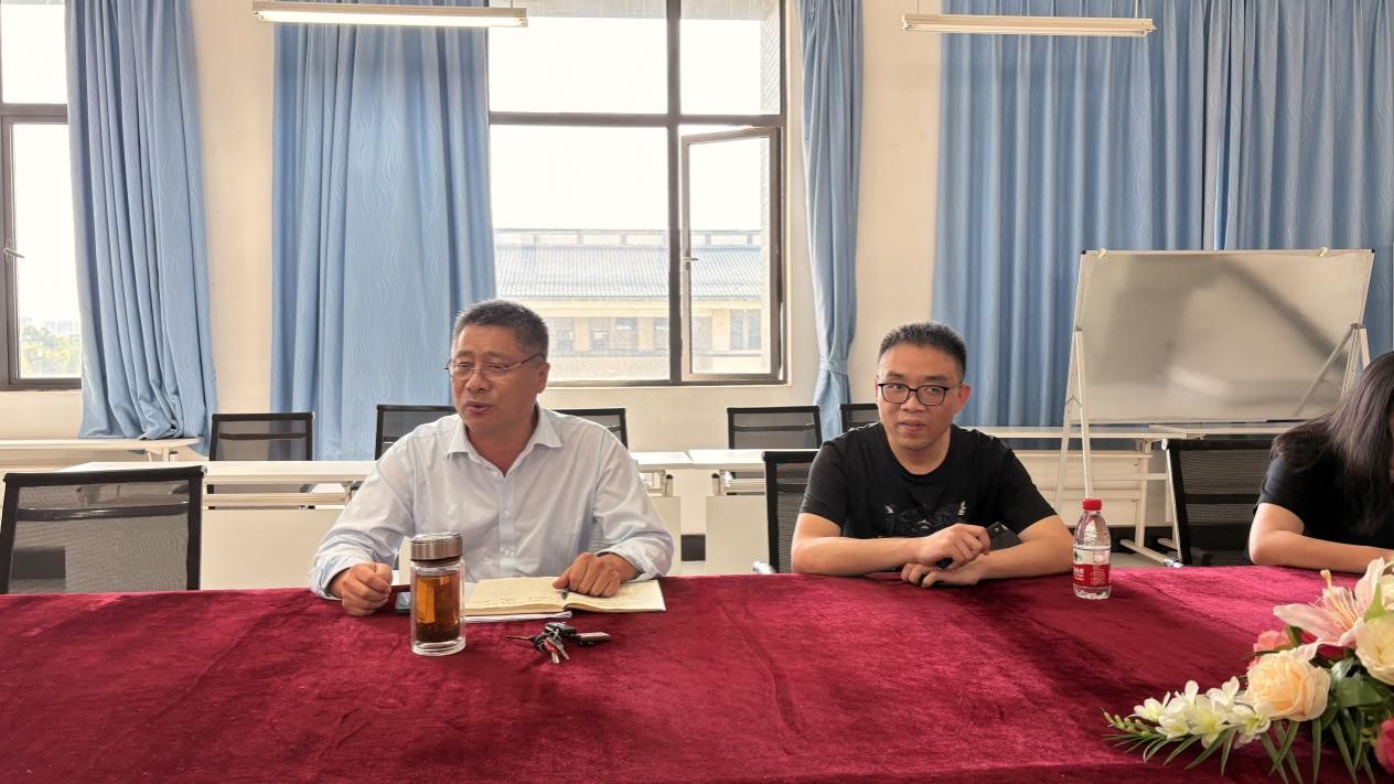 42504e28-a261-41dd-8cf0-c3bef8de2c19